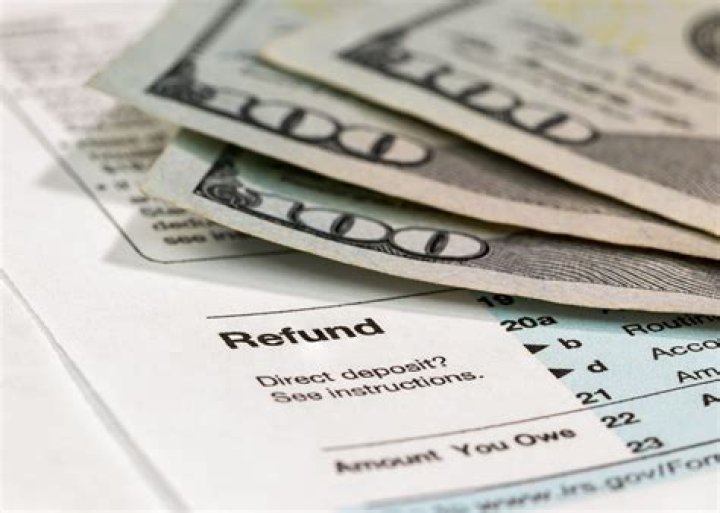 When does the IRS start accepting tax returns?