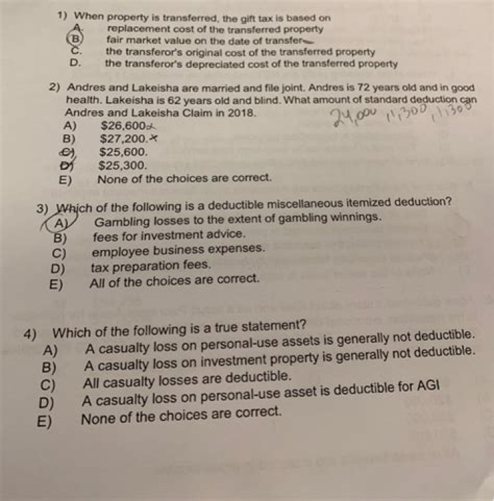 When property is transferred the gift tax is based on?