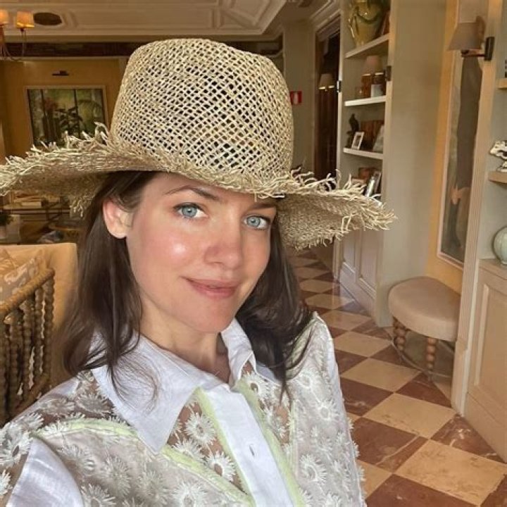 Where is Kate from Breaking Amish?