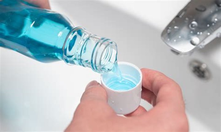 Which mouthwash has fluoride?
