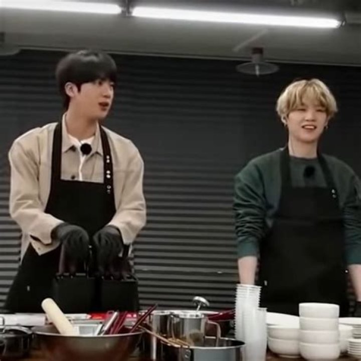 Who are the best cooks in BTS?