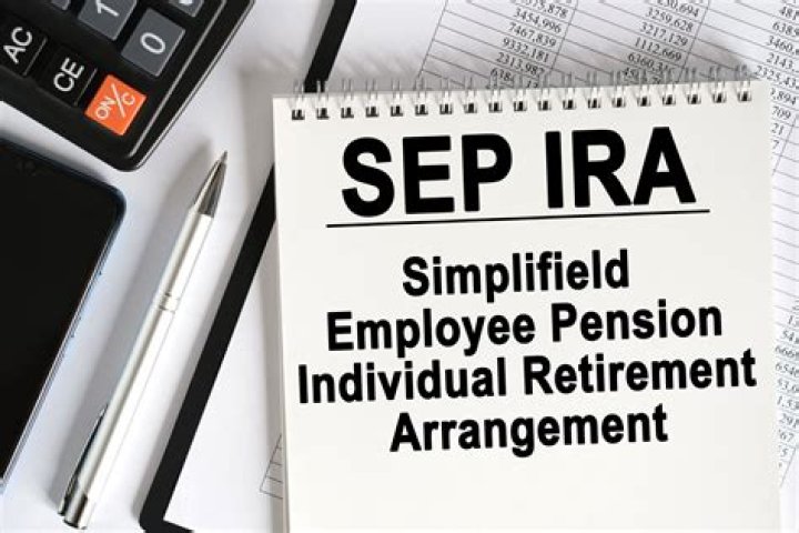 Who is eligible to participate in a SEP IRA?