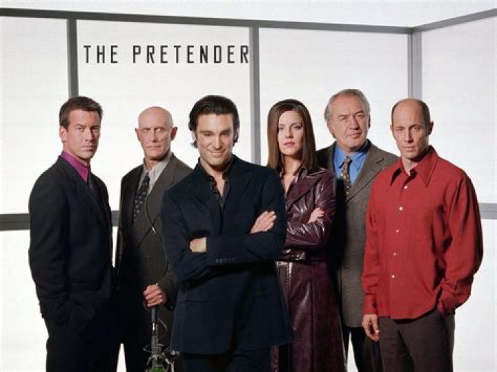 Who plays Jared on the pretender?