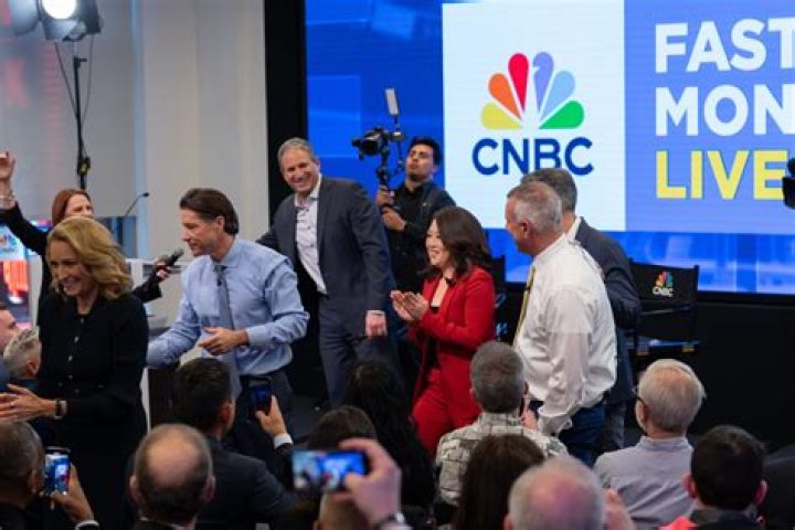 Who saves money fast?