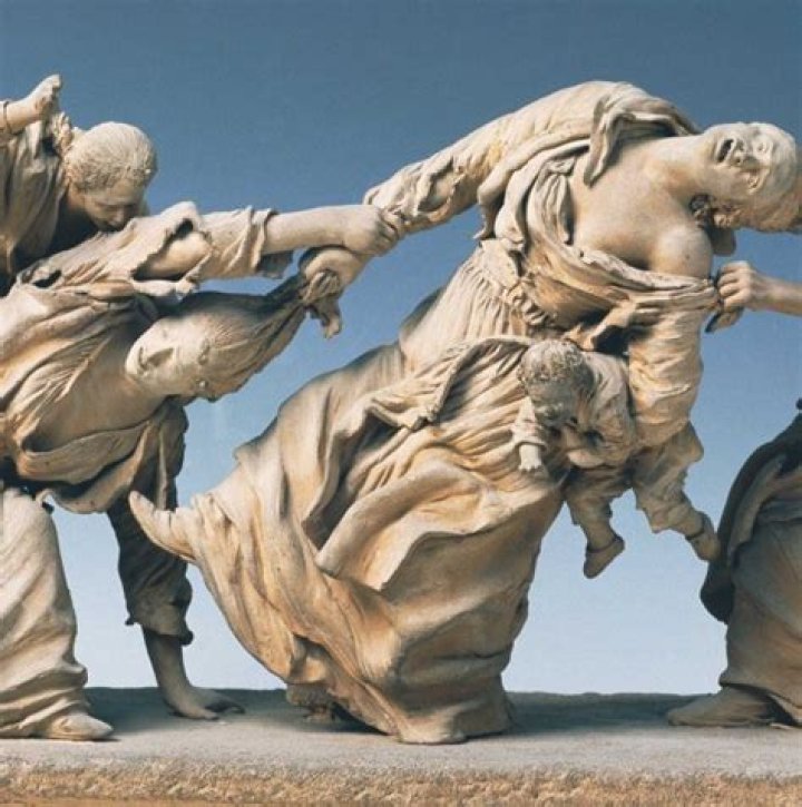 Why daughters fight with their mothers?