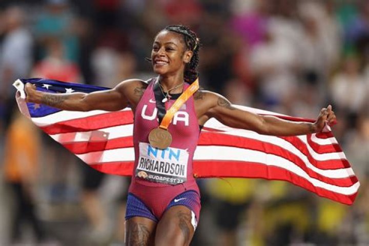 Why do female runners have no breasts?