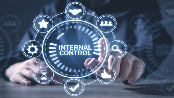 Why external auditors rely on internal controls?